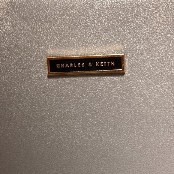 Charles & Keith Handbag - Picture 2 of 13